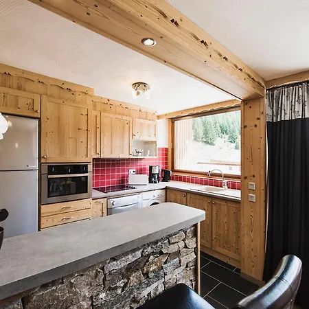 Apartment Aux Pieds Pour Familles Avec Animaux, Balcon, Parking, Wi-fi - Fr-1-514-15 *